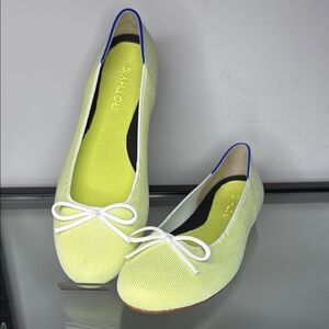 Rothy’s Ballet Flat in Chartreuse size 8.5 EUC